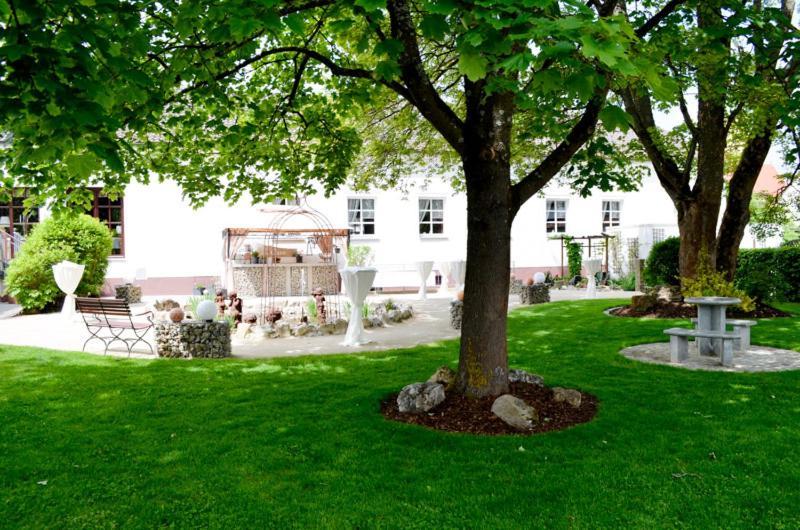 Landhotel Neukirchner Hof Neukirchen Bei Sulzbach-Rosenberg Eksteriør bilde