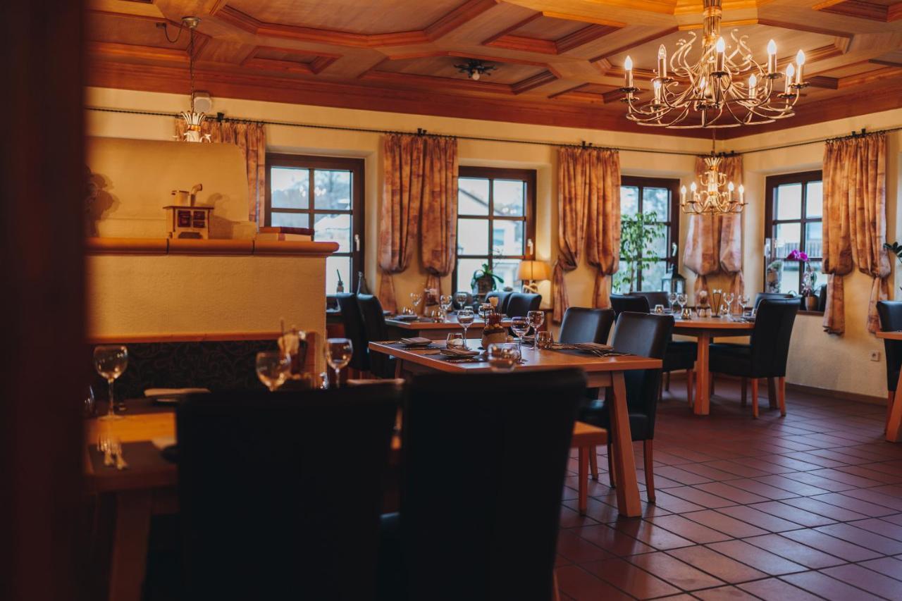 Landhotel Neukirchner Hof Neukirchen Bei Sulzbach-Rosenberg Eksteriør bilde