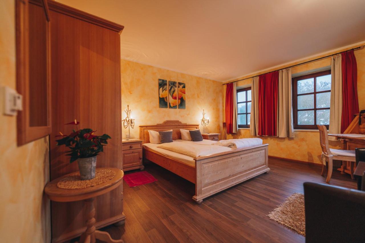 Landhotel Neukirchner Hof Neukirchen Bei Sulzbach-Rosenberg Rom bilde